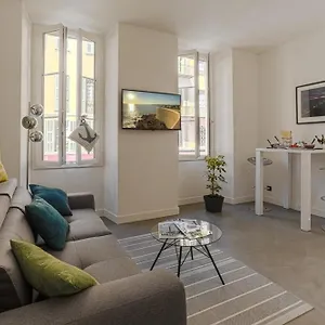 Paule - Great Old Town W Ac Apartment